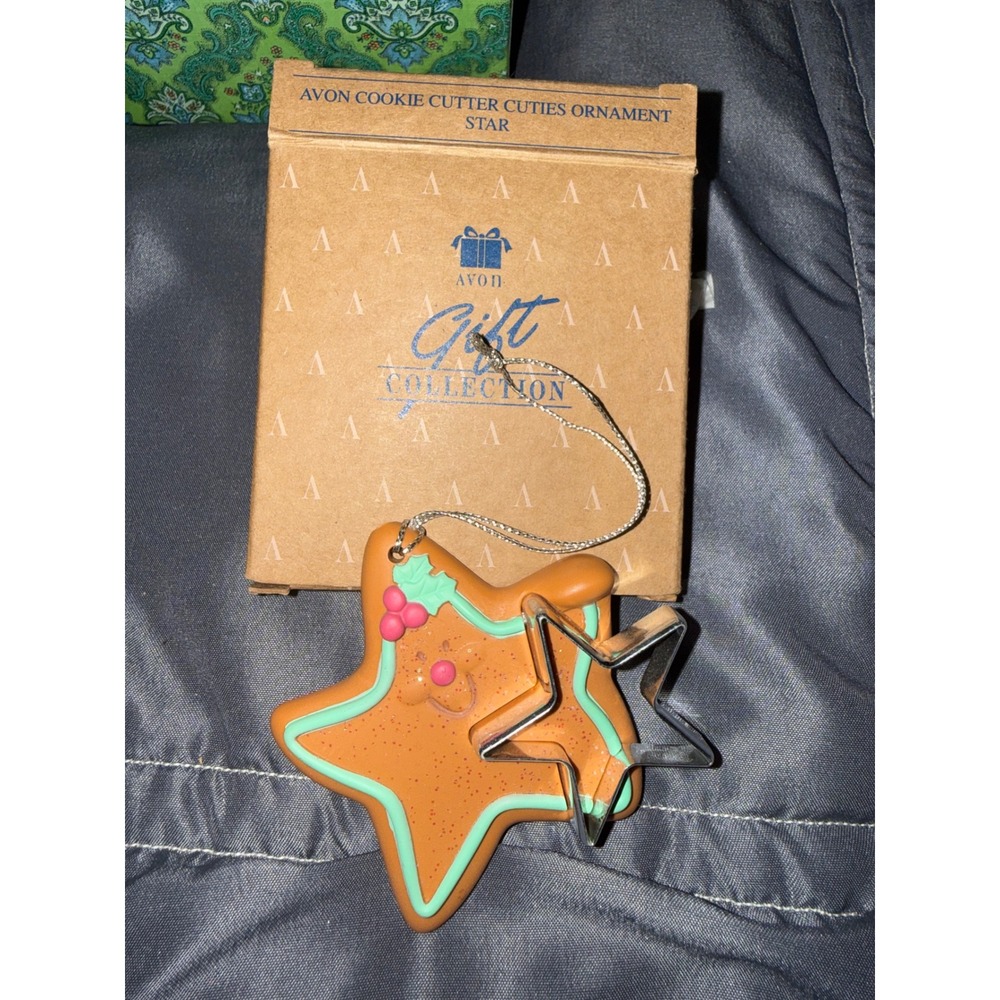 Avon Cookie Cutter Cuties Ornament Star Gingerbread Holiday Decor with Box